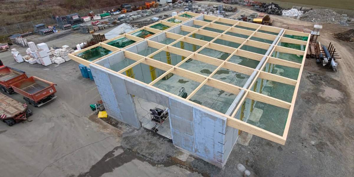 Personenauffangnetz für den Neubau einer Lagerhalle in Hüttenberg